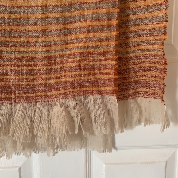 Blanket Scarf - Picture 2 of 3